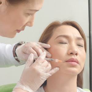 세계적인 피부 얼굴 충전물 시장